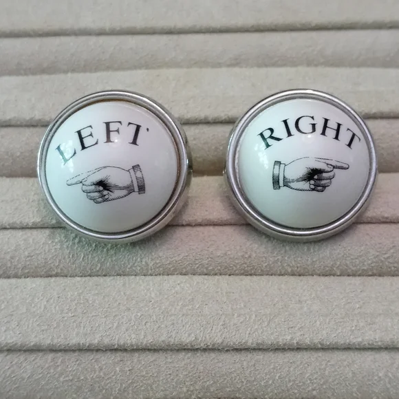 Vintage left and right pointng fingers cufflinks - Picture 1 of 4